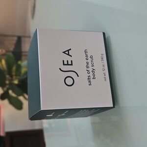 Osea Salts of the Earth Body Scrub NWT